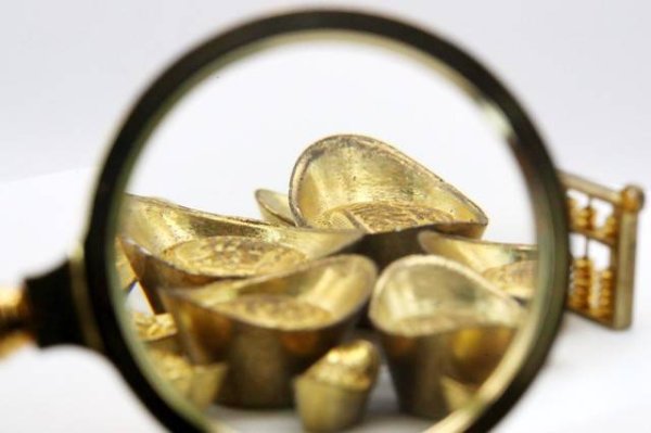 如何避免在黄金投资中陷入误区？这些误区如何对投资产生负面影响？